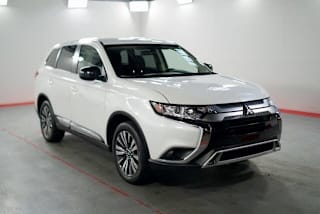 2020 Mitsubishi Outlander ES JA4AD2A39LZ034218 2020 Mitsubishi Outlander ES