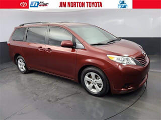 2017 Toyota Sienna LE 8-Passenger 5TDKZ3DC0HS778456 2017 Toyota Sienna LE 8-Passenger