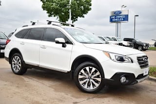 2017 Subaru Outback 3.6R Touring 4S4BSETC4H3423871 2017 Subaru Outback 3.6R Touring