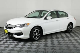 2017 Honda Accord LX 1HGCR2F3XHA050654 2017 Honda Accord LX