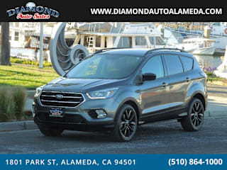 2017 Ford Escape SE 1FMCU0G9XHUC00518 2017 Ford Escape SE