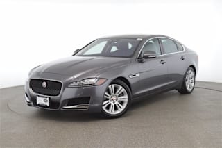 2017 Jaguar XF 35t Premium SAJBJ4BV2HCY37186 2017 Jaguar XF 35t Premium