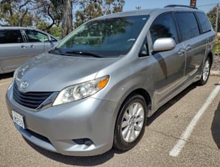 2011 Toyota Sienna LE 7-Passenger 5TDJK3DC4BS007490 2011 Toyota Sienna LE 7-Passenger