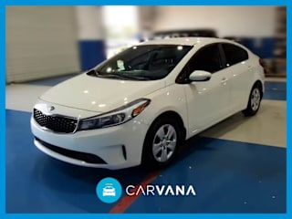 2017 Kia Forte 3KPFK4A7XHE074407 2017 Kia Forte