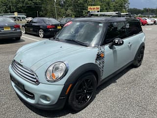 2012 MINI Cooper Clubman Base WMWZF3C57CT268297 2012 MINI Cooper Clubman Base