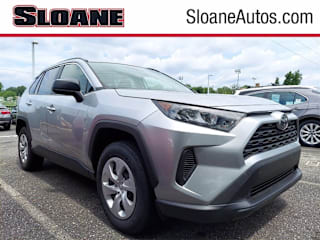 2019 Toyota RAV4 LE JTMF1RFV9KJ005015 2019 Toyota RAV4 LE