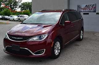 2019 Chrysler Pacifica Touring L 2C4RC1BG7KR665985 2019 Chrysler Pacifica Touring L