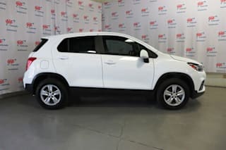 2018 Chevrolet Trax LS 3GNCJNSB6JL348452 2018 Chevrolet Trax LS
