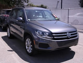 2018 Volkswagen Tiguan Limited 2.0T WVGAV7AX9JK002759 2018 Volkswagen Tiguan Limited 2.0T