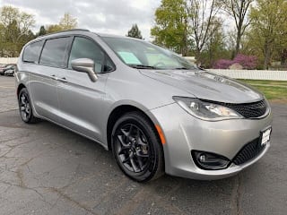2018 Chrysler Pacifica 2C4RC1BG8JR357285 2018 Chrysler Pacifica
