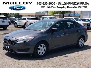2018 Ford Focus S 1FADP3E25JL256696 2018 Ford Focus S
