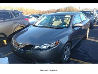 2010 Kia Forte KNAFU4A26A5255825 2010 Kia Forte