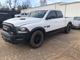 2017 Ram Pickup 1500 1C6RR7YT3HS784797 2017 Ram Pickup 1500