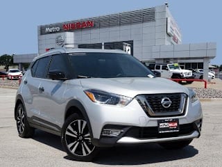 2019 Nissan Kicks SR 3N1CP5CU5KL561193 2019 Nissan Kicks SR