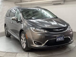2017 Chrysler Pacifica Limited 2C4RC1GG9HR665164 2017 Chrysler Pacifica Limited