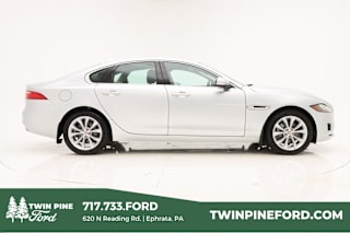2018 Jaguar XF SAJBJ4FN8JCY56583 2018 Jaguar XF