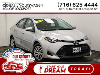 2018 Toyota Corolla 2T1BURHE5JC083465 2018 Toyota Corolla