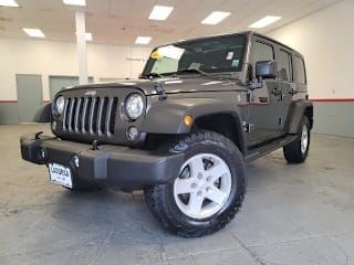 2017 Jeep Wrangler Unlimited Sport S 1C4HJWDG6HL574932 2017 Jeep Wrangler Unlimited Sport S