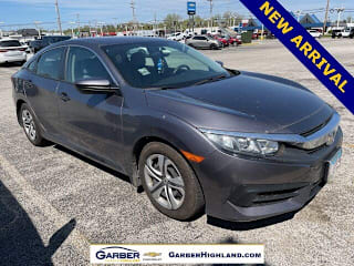 2018 Honda Civic LX 19XFC2F58JE008940 2018 Honda Civic LX