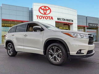 2016 Toyota Highlander XLE 5TDKKRFH8GS185667 2016 Toyota Highlander XLE
