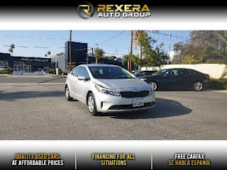 2018 Kia Forte 3KPFK4A77JE232210 2018 Kia Forte