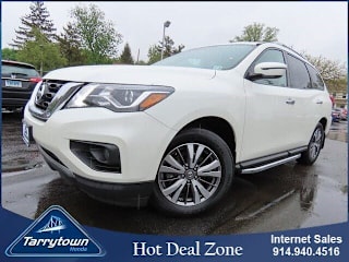 2018 Nissan Pathfinder SV 5N1DR2MM9JC621359 2018 Nissan Pathfinder SV