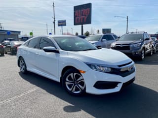 2018 Honda Civic LX 19XFC2F58JE010848 2018 Honda Civic LX