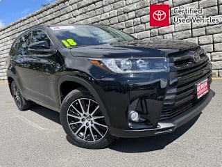 2018 Toyota Highlander SE 5TDJZRFH8JS537449 2018 Toyota Highlander SE