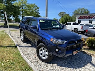 2016 Toyota 4Runner SR5 JTEBU5JR8G5357703 2016 Toyota 4Runner SR5