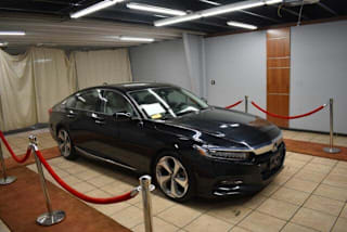 2018 Honda Accord Touring 1HGCV1F9XJA122601 2018 Honda Accord Touring