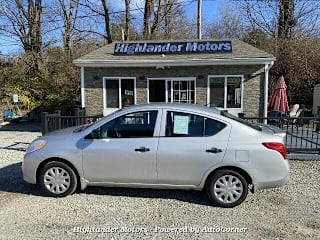 2014 Nissan Versa 1.6 S 3N1CN7AP1EL828042 2014 Nissan Versa 1.6 S