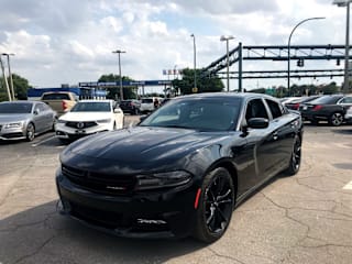 2017 Dodge Charger SXT 2C3CDXHG3HH642641 2017 Dodge Charger SXT