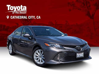 2018 Toyota Camry LE 4T1B11HK5JU613948 2018 Toyota Camry LE