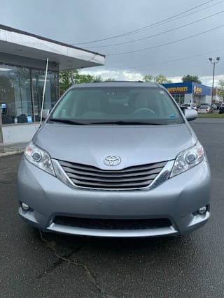 2012 Toyota Sienna XLE 7-Passenger 5TDDK3DC9CS046283 2012 Toyota Sienna XLE 7-Passenger