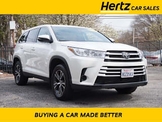 2019 Toyota Highlander LE 5TDBZRFH0KS943487 2019 Toyota Highlander LE