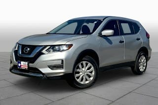 2017 Nissan Rogue KNMAT2MV8HP551065 2017 Nissan Rogue