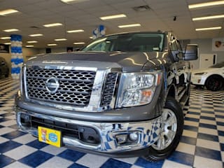 2017 Nissan Titan SV 1N6AA1E50HN502661 2017 Nissan Titan SV
