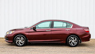 2017 Honda Accord LX 1HGCR2F38HA290110 2017 Honda Accord LX