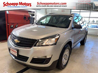 2017 Chevrolet Traverse LS 1GNKVFEDXHJ141860 2017 Chevrolet Traverse LS