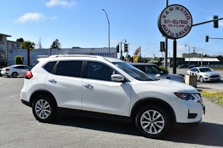 2017 Nissan Rogue SV JN8AT2MT5HW137198 2017 Nissan Rogue SV