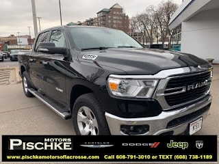 2019 Ram Pickup 1500 1C6SRFFT7KN824397 2019 Ram Pickup 1500