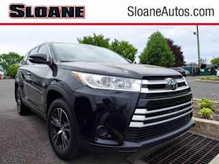 2019 Toyota Highlander LE 5TDBZRFH0KS959043 2019 Toyota Highlander LE
