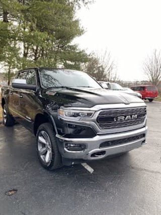 2020 Ram Pickup 1500 1C6SRFHMXLN138636 2020 Ram Pickup 1500