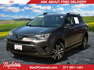 2017 Toyota RAV4 2T3BFREV7HW643372 2017 Toyota RAV4