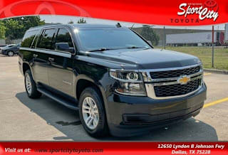 2019 Chevrolet Suburban LT 1500 1GNSKHKC1KR177302 2019 Chevrolet Suburban LT 1500