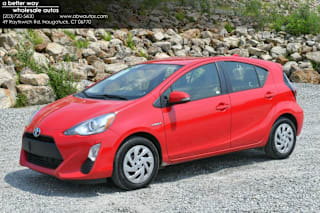 2016 Toyota Prius c One JTDKDTB30G1134422 2016 Toyota Prius c One