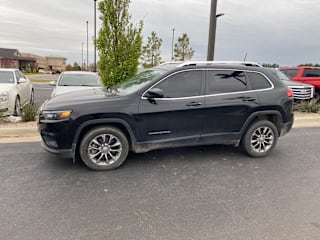 2019 Jeep Cherokee Latitude Plus 1C4PJLLB1KD450519 2019 Jeep Cherokee Latitude Plus