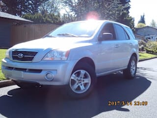 2005 Kia Sorento KNDJC733055470825 2005 Kia Sorento