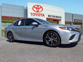 2018 Toyota Camry SE 4T1B11HK3JU540627 2018 Toyota Camry SE