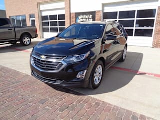 2018 Chevrolet Equinox LT 2GNAXJEV4J6305771 2018 Chevrolet Equinox LT